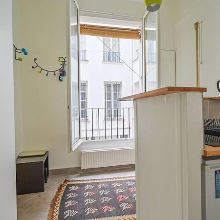 Radiant Flat - Spacious Studio Apartment - Marais Paris Exterior photo